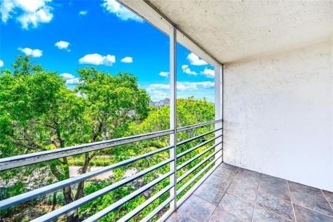 2860 Somerset Drive Lauderdale Lakes FL 33311
