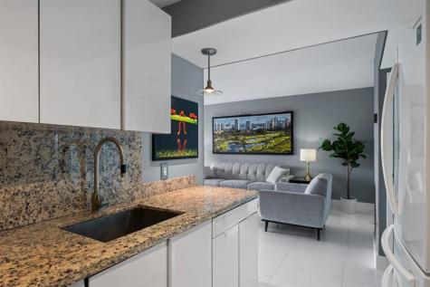 3625 N Country Club Drive Miami FL 33180