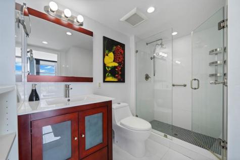 3625 N Country Club Drive Miami FL 33180