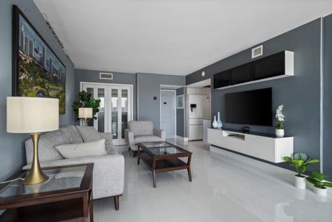 3625 N Country Club Drive Miami FL 33180