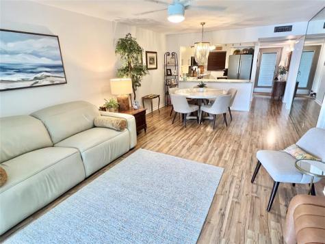 9235 Lagoon Place Davie FL 33324