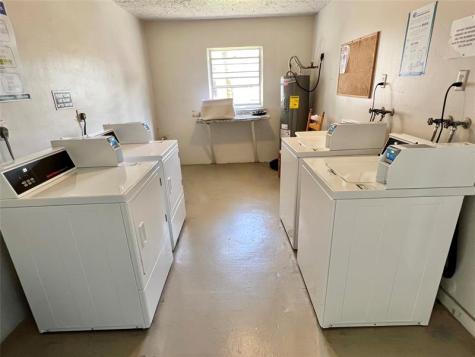 9235 Lagoon Place Davie FL 33324