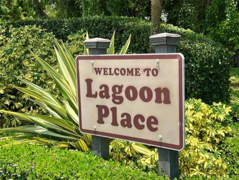 9235 Lagoon Place Davie FL 33324