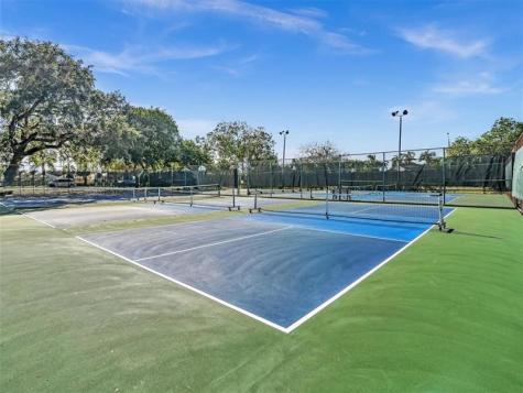 9235 Lagoon Place Davie FL 33324