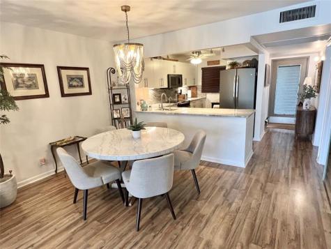 9235 Lagoon Place Davie FL 33324