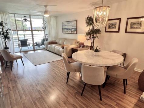 9235 Lagoon Place Davie FL 33324