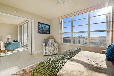 575 Oaks Lane Pompano Beach FL 33069