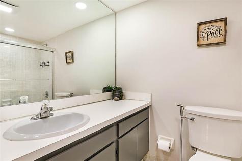 575 Oaks Lane Pompano Beach FL 33069