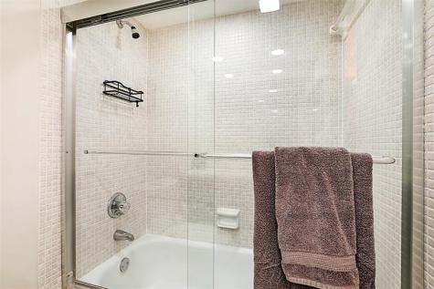575 Oaks Lane Pompano Beach FL 33069