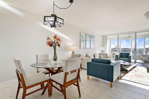 575 Oaks Lane Pompano Beach FL 33069