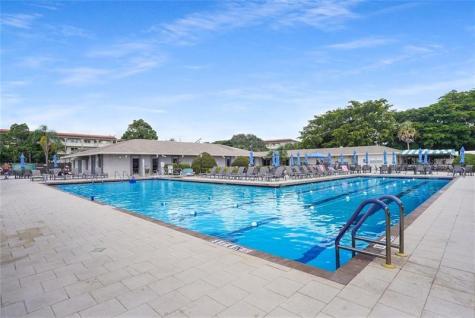 4301 Martinique Circle Coconut Creek FL 33066