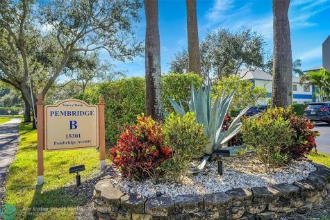 15301 Pembridge Avenue Delray Beach FL 33484