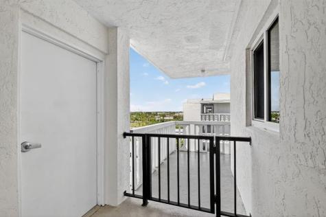 301 Lake Shore Drive West Palm Beach FL 33403