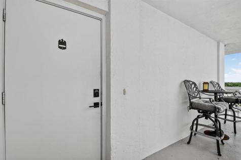 301 Lake Shore Drive West Palm Beach FL 33403