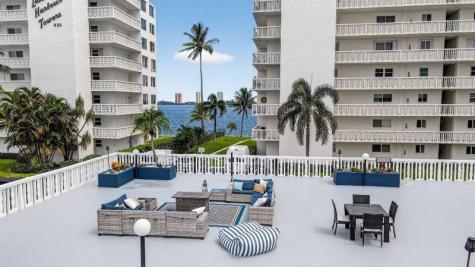 301 Lake Shore Drive West Palm Beach FL 33403