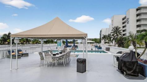 301 Lake Shore Drive West Palm Beach FL 33403