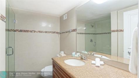 5225 Collins Avenue Miami Beach FL 33140