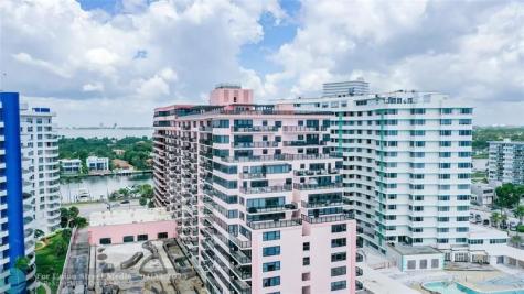 5225 Collins Avenue Miami Beach FL 33140