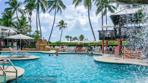 5225 Collins Avenue Miami Beach FL 33140