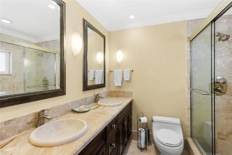 17 Middlesex Wilton Manors FL 33305