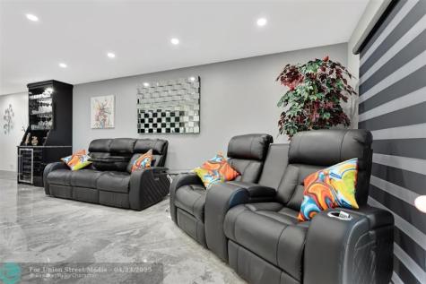 2903 Victoria Circle Coconut Creek FL 33066