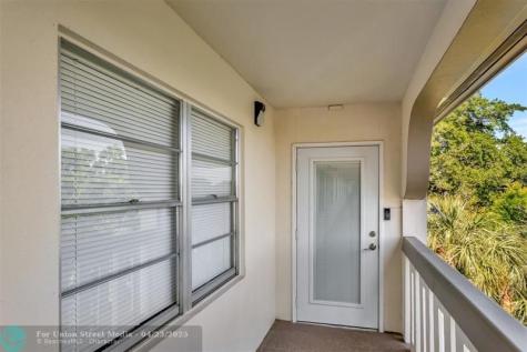 2903 Victoria Circle Coconut Creek FL 33066