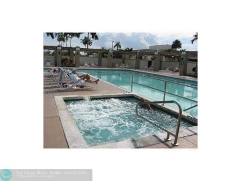 2903 Victoria Circle Coconut Creek FL 33066