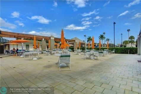 2903 Victoria Circle Coconut Creek FL 33066