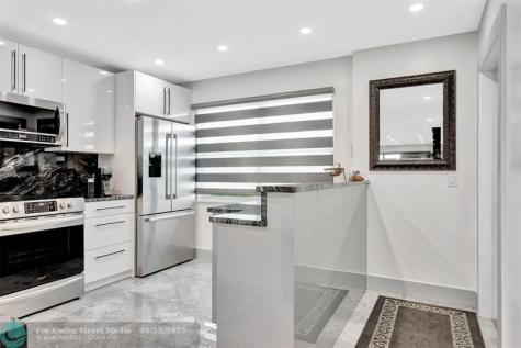 2903 Victoria Circle Coconut Creek FL 33066