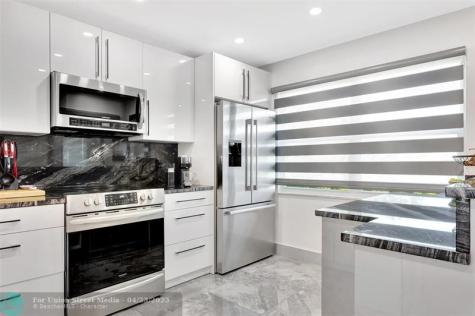 2903 Victoria Circle Coconut Creek FL 33066