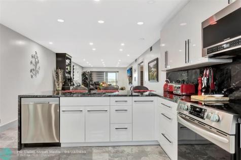 2903 Victoria Circle Coconut Creek FL 33066