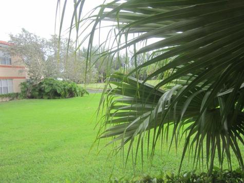 3310 Pinewalk Drive N Margate FL 33063
