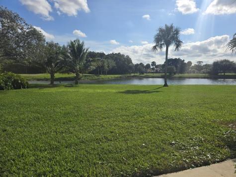 3310 Pinewalk Drive N Margate FL 33063