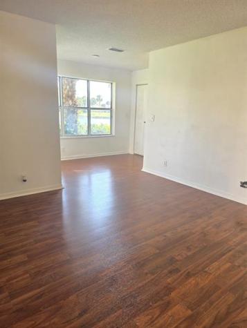 3310 Pinewalk Drive N Margate FL 33063