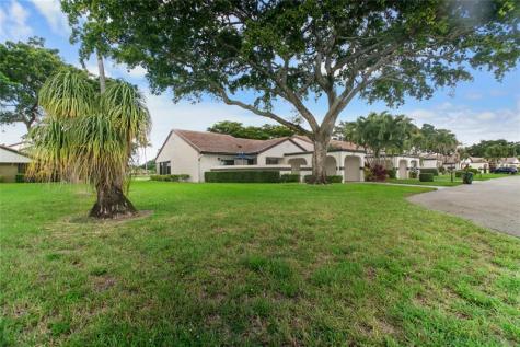 5667 Parkwalk Circle E Boynton Beach FL 33472