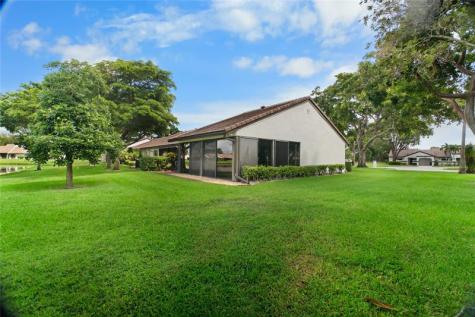 5667 Parkwalk Circle E Boynton Beach FL 33472