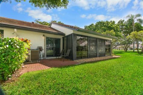 5667 Parkwalk Circle E Boynton Beach FL 33472