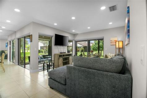 5667 Parkwalk Circle E Boynton Beach FL 33472