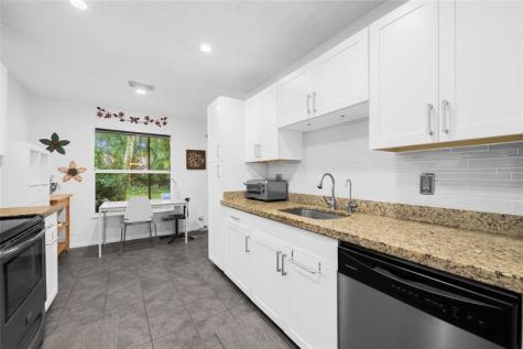 2559 NW 42nd Avenue Coconut Creek FL 33066