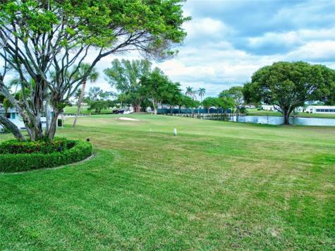 400 SW Golfview Terrace Boynton Beach FL 33426