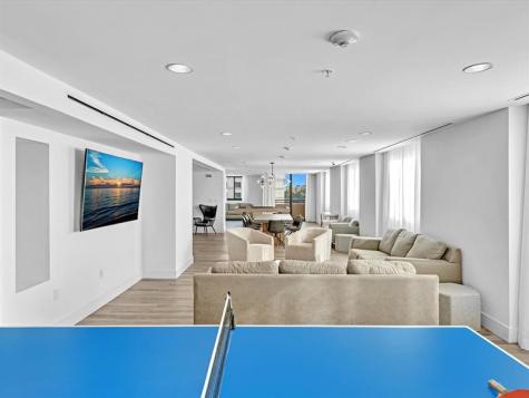 110 N Federal Highway Fort Lauderdale FL 33301