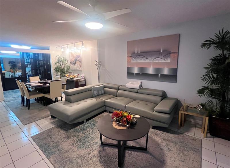 2802 N 46th Avenue Hollywood FL 33021