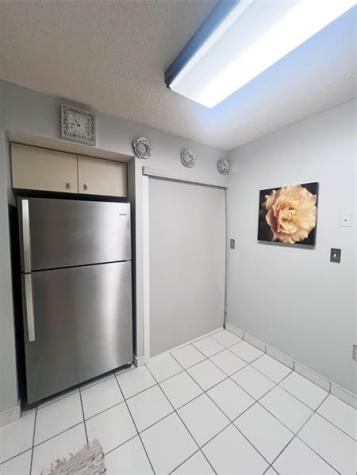 2802 N 46th Avenue Hollywood FL 33021