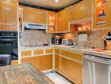 400 Kings Point Drive Sunny Isles Beach FL 33160