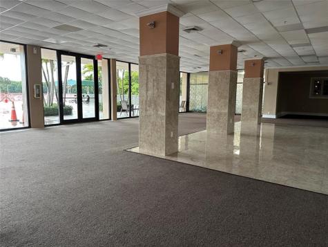 400 Kings Point Drive Sunny Isles Beach FL 33160