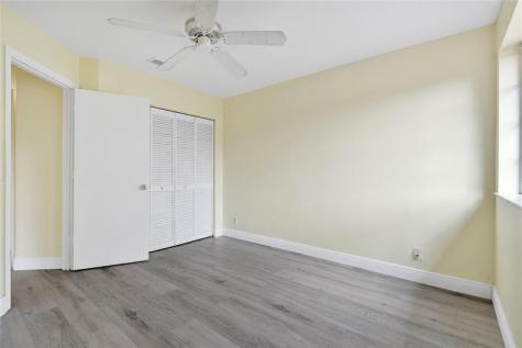 10856 Cypress Glen Drive Coral Springs FL 33071