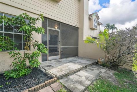 10856 Cypress Glen Drive Coral Springs FL 33071