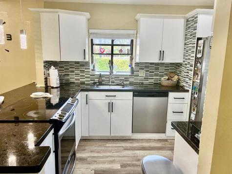 8053 Springtree Road Boca Raton FL 33496