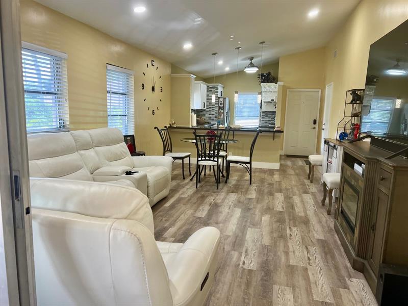 8053 Springtree Road Boca Raton FL 33496