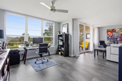3850 Oaks Clubhouse Drive Pompano Beach FL 33069